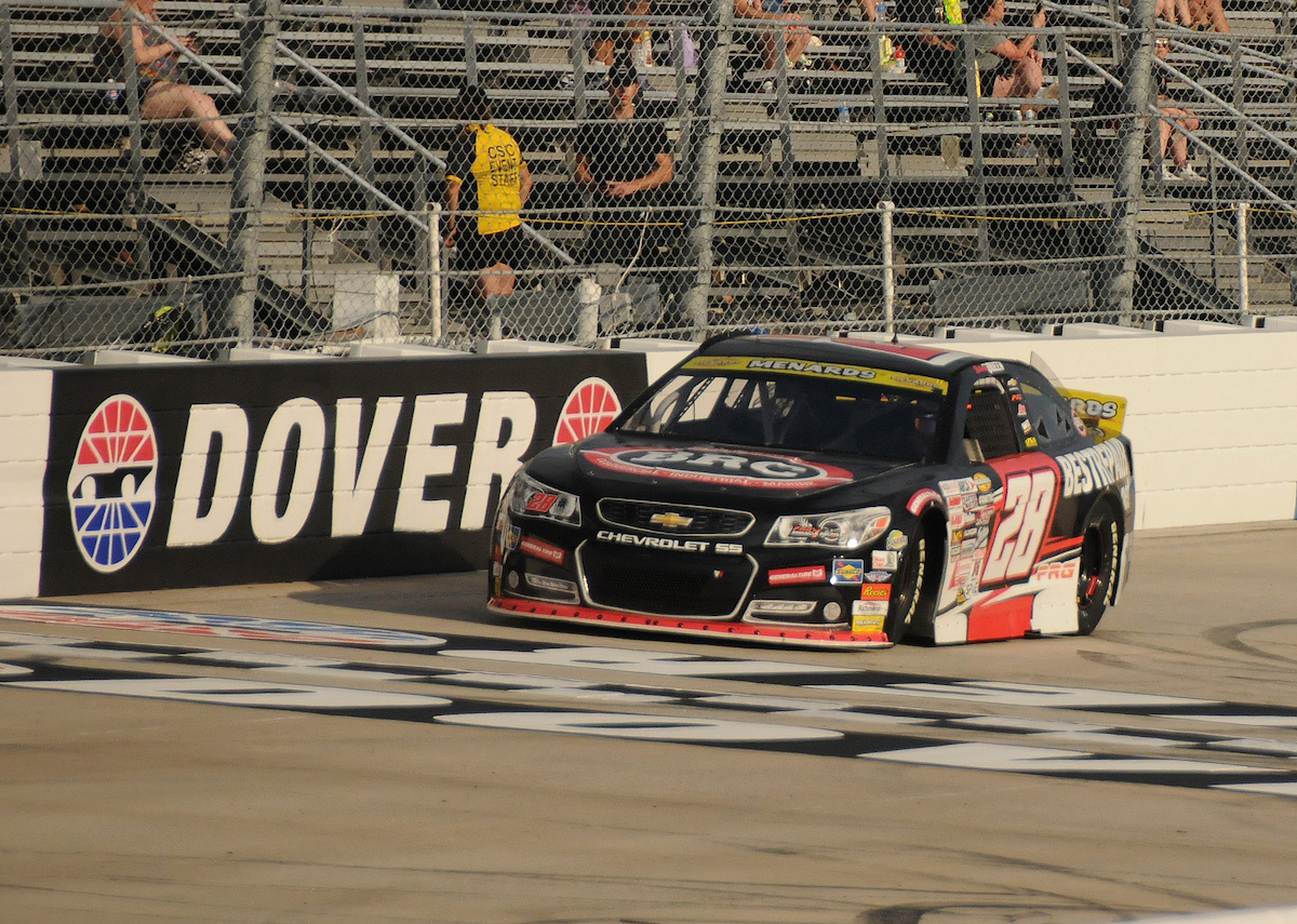 Queen Is The King Of Delaware - SPEED SPORT