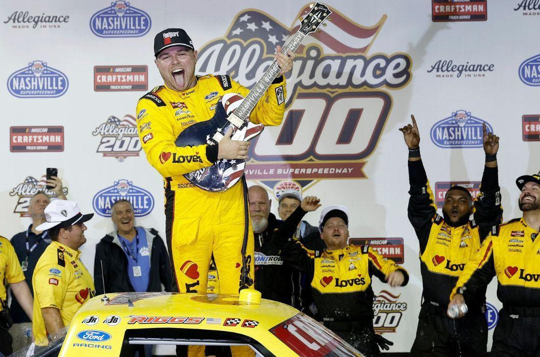 Riggs Keeps Rolling With Nashville Triumph
