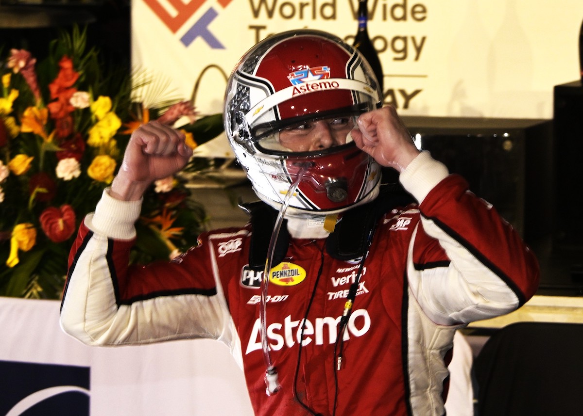 Newgarden Stomps The Throttle On A Rainy Night