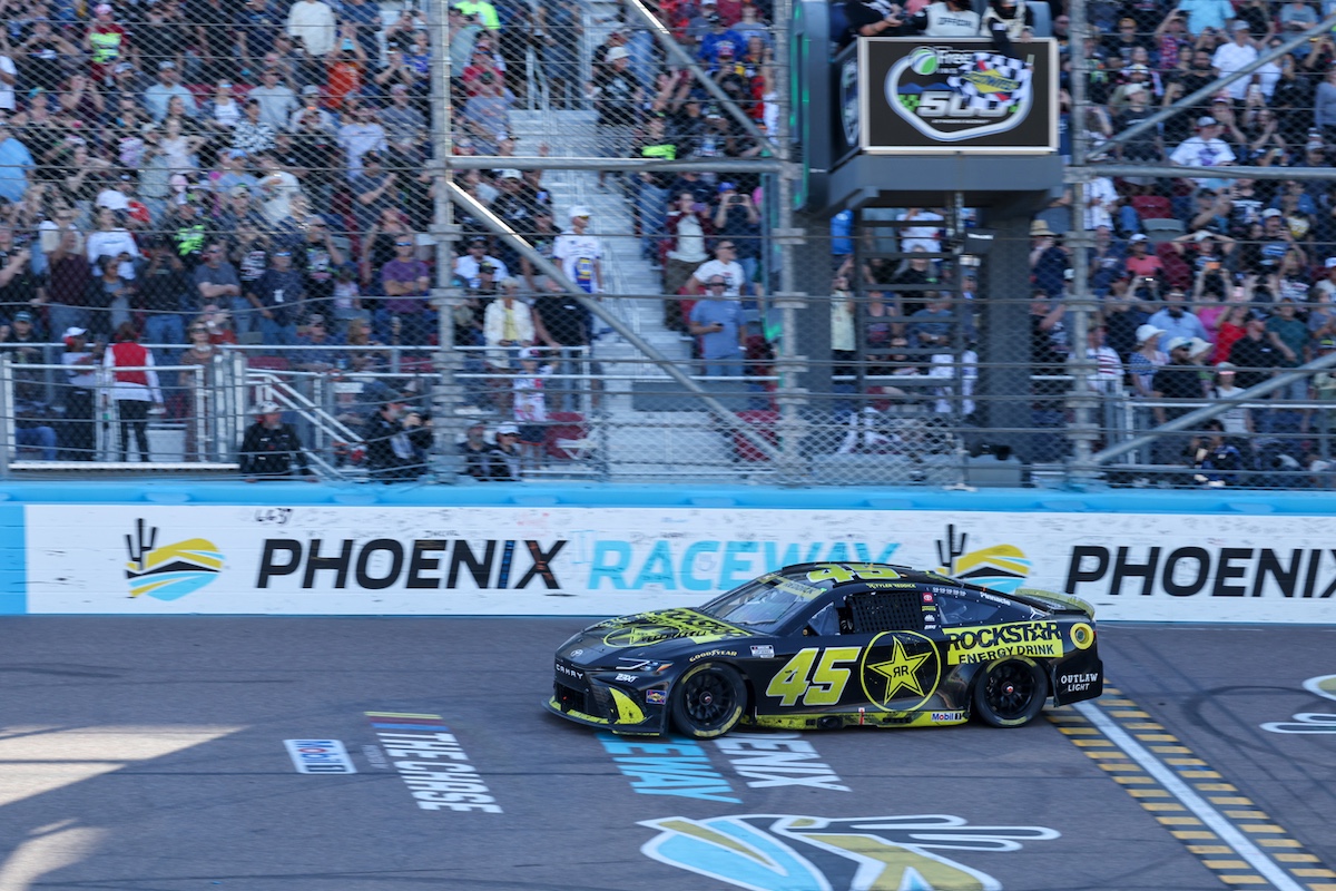 Reddick Triumphs As Chase For The Cup Tightens