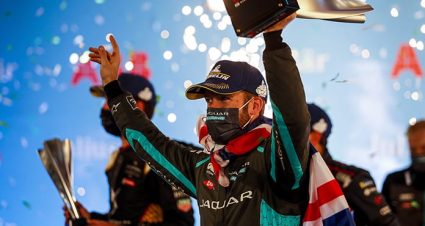 Bird Flies To Victory On Riyadh Street Circuit