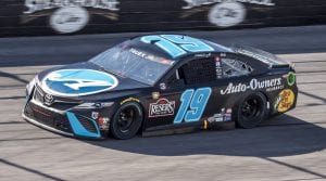 #19: Martin Truex Jr., Joe Gibbs Racing, Toyota Camry Auto-Owners Insurance