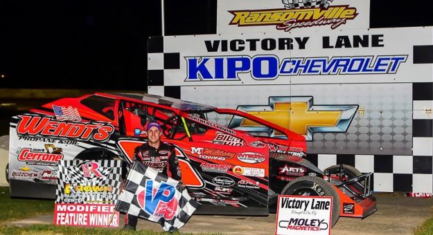 2021 Ransomville 06 04 Mat Williamson Modified Vl Tom Stevens Photo