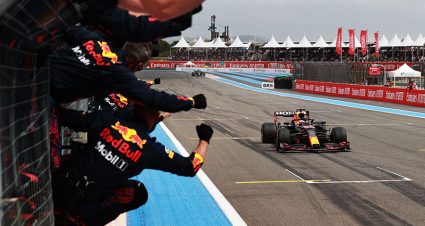 Verstappen Runs Down Hamilton In France