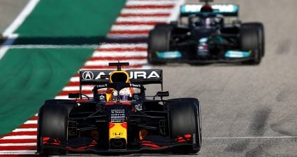 Verstappen Denies Hamilton During U.S. Grand Prix