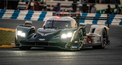 Van Der Zande & CGR Lead Rolex 24 After Four Hours