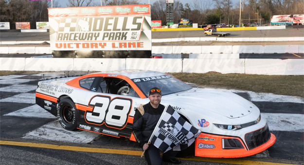 Visit DeVoy Captures Icebreaker 100 At Dells Raceway Park page