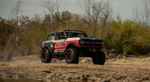 Visit Lovell Claims Ultra 4 Class Title At Disney page