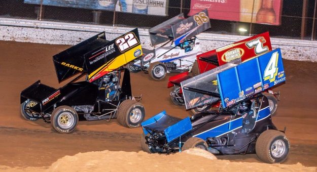 2020 St Francois Sprints 2 Dustin Barks Leads Battle Pack Mark Coffman Photo.jpg