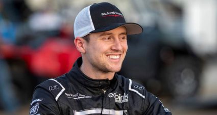 Streaking Seavey Claims Macon USAC Midget Feature