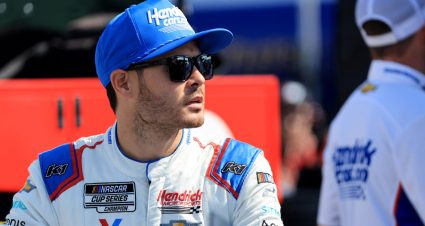 Larson Joins Kaulig For Darlington Xfinity Race