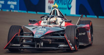 Porsche Extends Commitment To Formula E