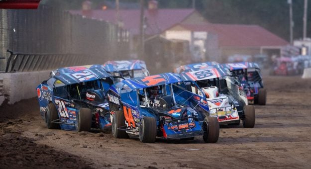 Visit Super DIRTcar Drivers Prepare For SummerFAST Battle page