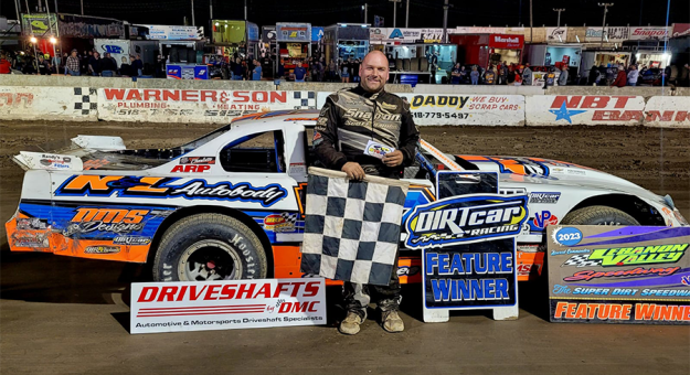 Visit Hilt Triumphs In DIRTcar Pro Stock Series Matchup At Lebanon Valley page