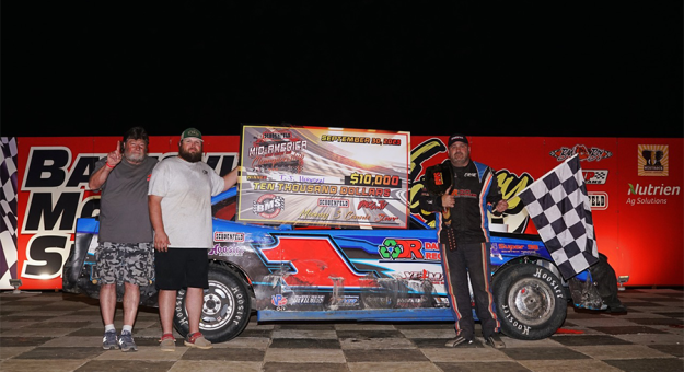 Visit Herndon Bests Batesville, Banks $10,000 page