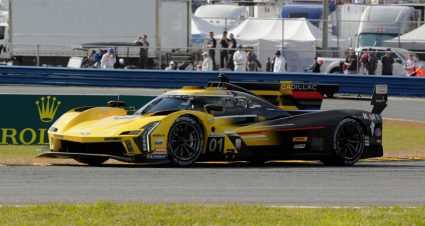 Palou, No. 01 Cadillac Lead Second Rolex 24 Practice