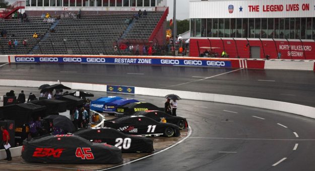 Visit All-Star Qualifying, Pit Crew Challenge postponed to Saturday due to inclement weather page