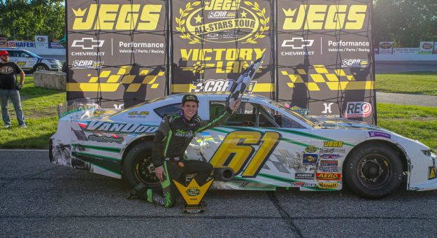 Visit Brandon Varney Breaks Through with First Career JEGS Tour Win page