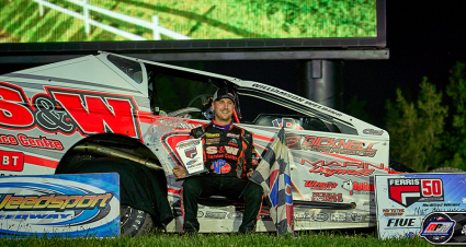 Williamson Scores $5,000 In Weedsport Romp