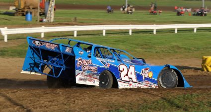 Leighton Cruises To C.J. Speedway Score