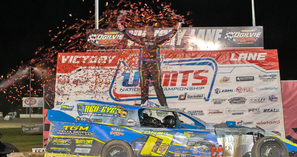 O’Neil Wheels To Mod Wars Win At Ogilvie