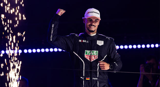 Visit Wehrlein Takes Championship Lead After London Win page