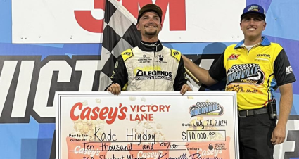 Higday Wins First Knoxville 360 Feature, Banks $10,000