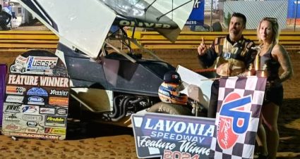 Oliver Gets First USCS Triumph