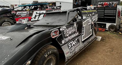 Garner Commands 81 Speedway’s Revival Dirt Late Model Feature