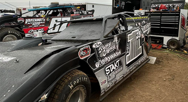 Visit Garner Commands 81 Speedway’s Revival Dirt Late Model Feature page