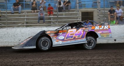 Unzicker Romps In East Moline Tilt