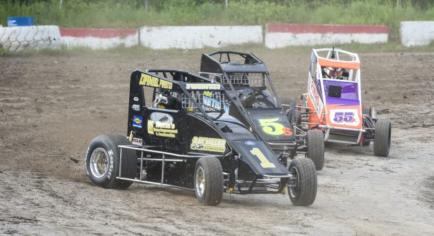 Visit Dirt Midget Association Aligns With Xtreme Outlaw Midget Series page