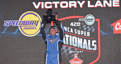 Long Runs At Front Lead Olson, Franzen To Victory In SportMod Qualifiers