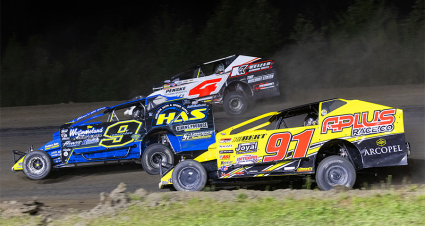 Super DIRTCar To Tackle Tripleheader Weekend Spanning Two Countries