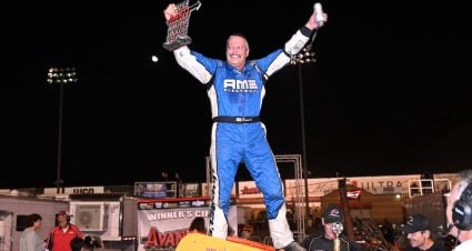 Davis Stops Johnson At Perris