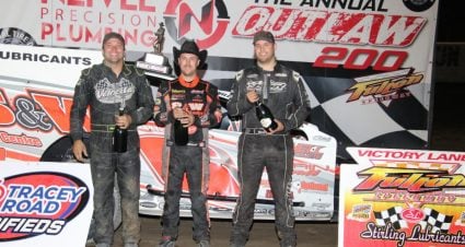 Williamson Banks Outlaw 200 Win