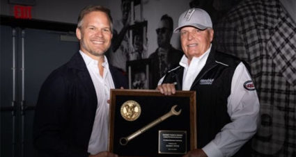 Harry Hyde Named Smokey Yunick Recipient