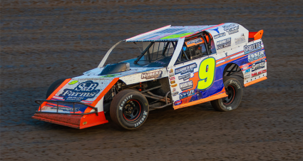 No Rain Can Stop Looft’s Charge To Seventh IMCA Northern SportMod Crown