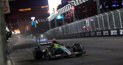 Hamilton Shows Speed In Sin City